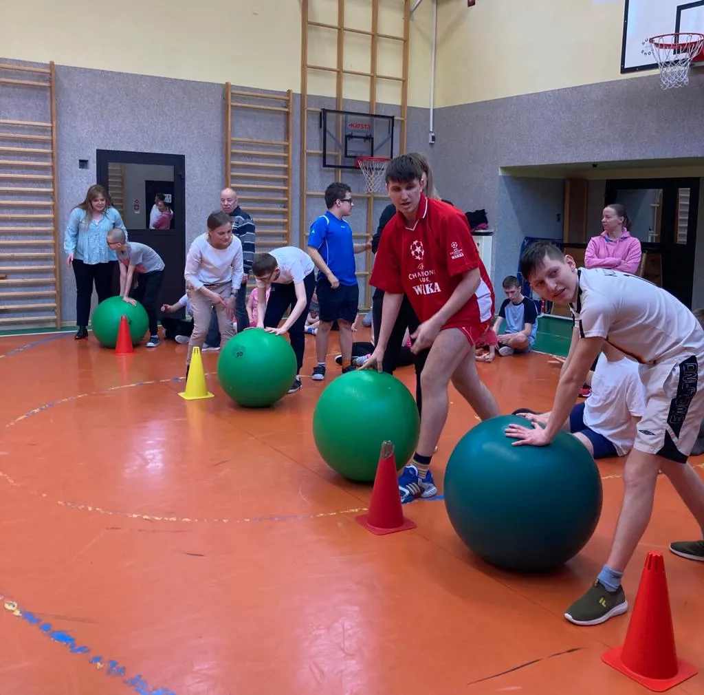 ZDROWO NA SPORTOWO